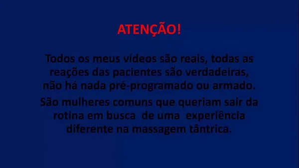 Gostosa sai escondida do marido e fode com massagista durante sessão de massagem tântrica