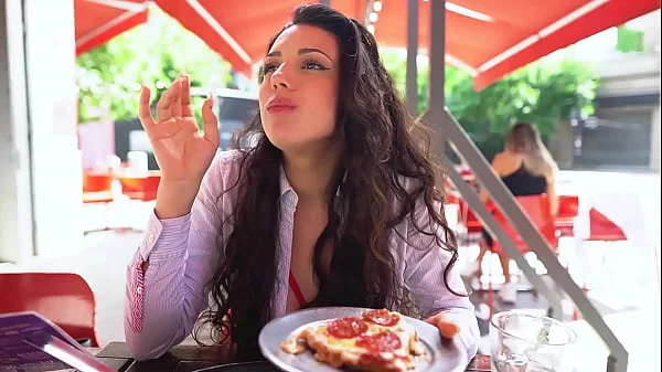 Latina loves Pizza with cum toping